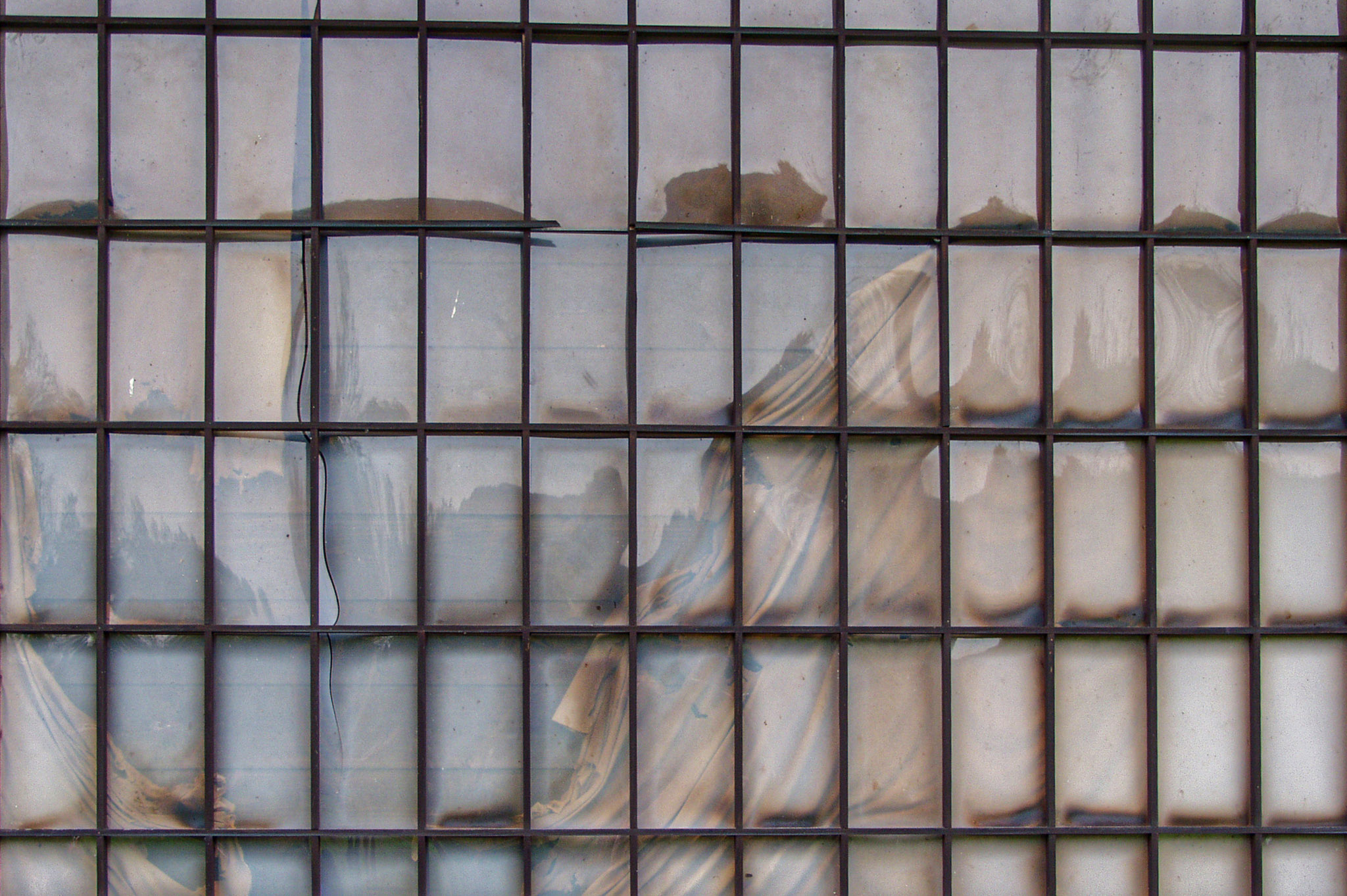 20021012145237 PA120221